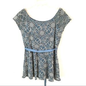 ‎Motherhood Maternity floral lace overlay blouse L